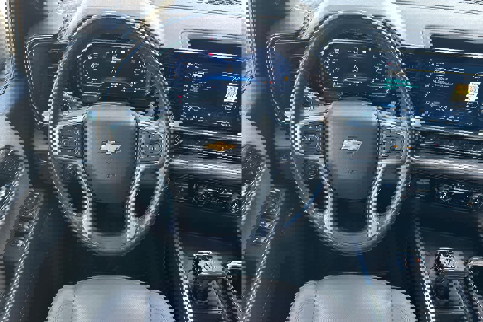 Used 2022 Chevrolet Silverado 1500 LTZ w/ LTZ Premium Package image 16