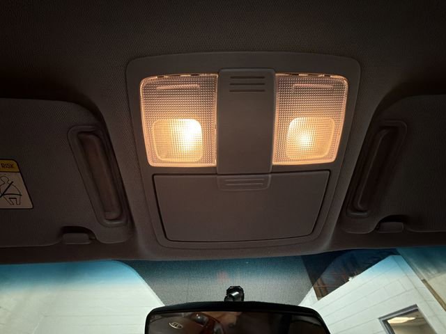 Used 2012 Kia Sorento LX image 20