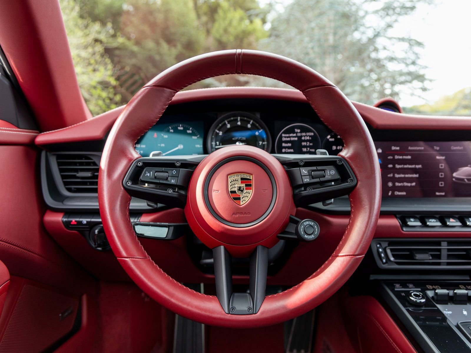 Certified 2024 Porsche 911 Targa 4 GTS image 34