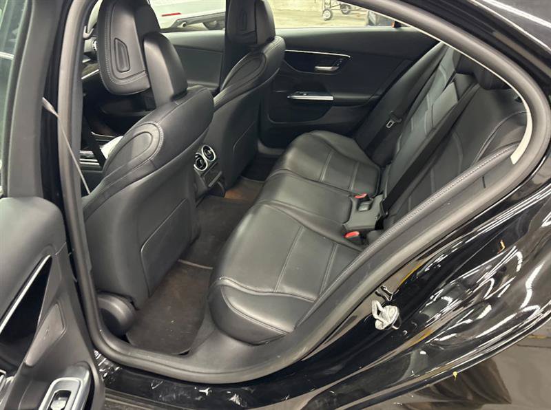 Used 2022 Mercedes-Benz C 300 4MATIC Sedan image 5