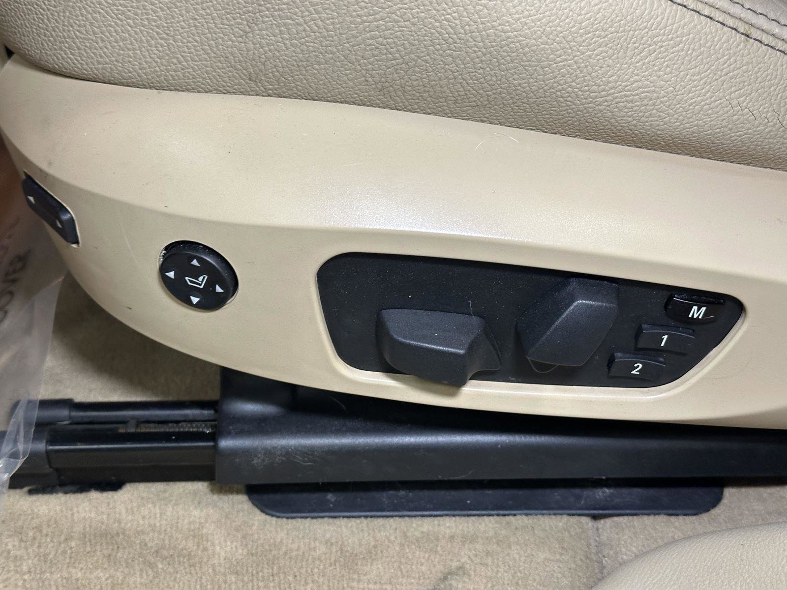 Used 2011 BMW X3 xDrive28i AWD/4WD image 23