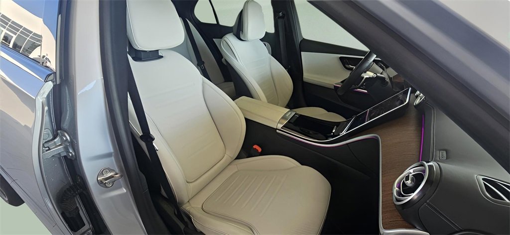 Used 2022 Mercedes-Benz C 300 Sedan image 31