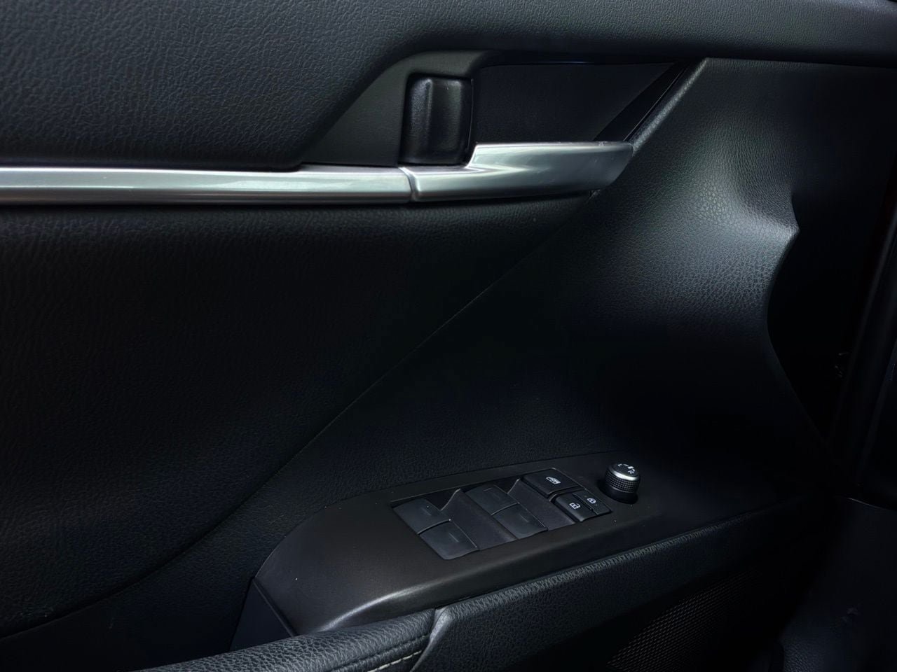 Used 2023 Toyota Camry XSE w/ Navigation Package FWD image 22