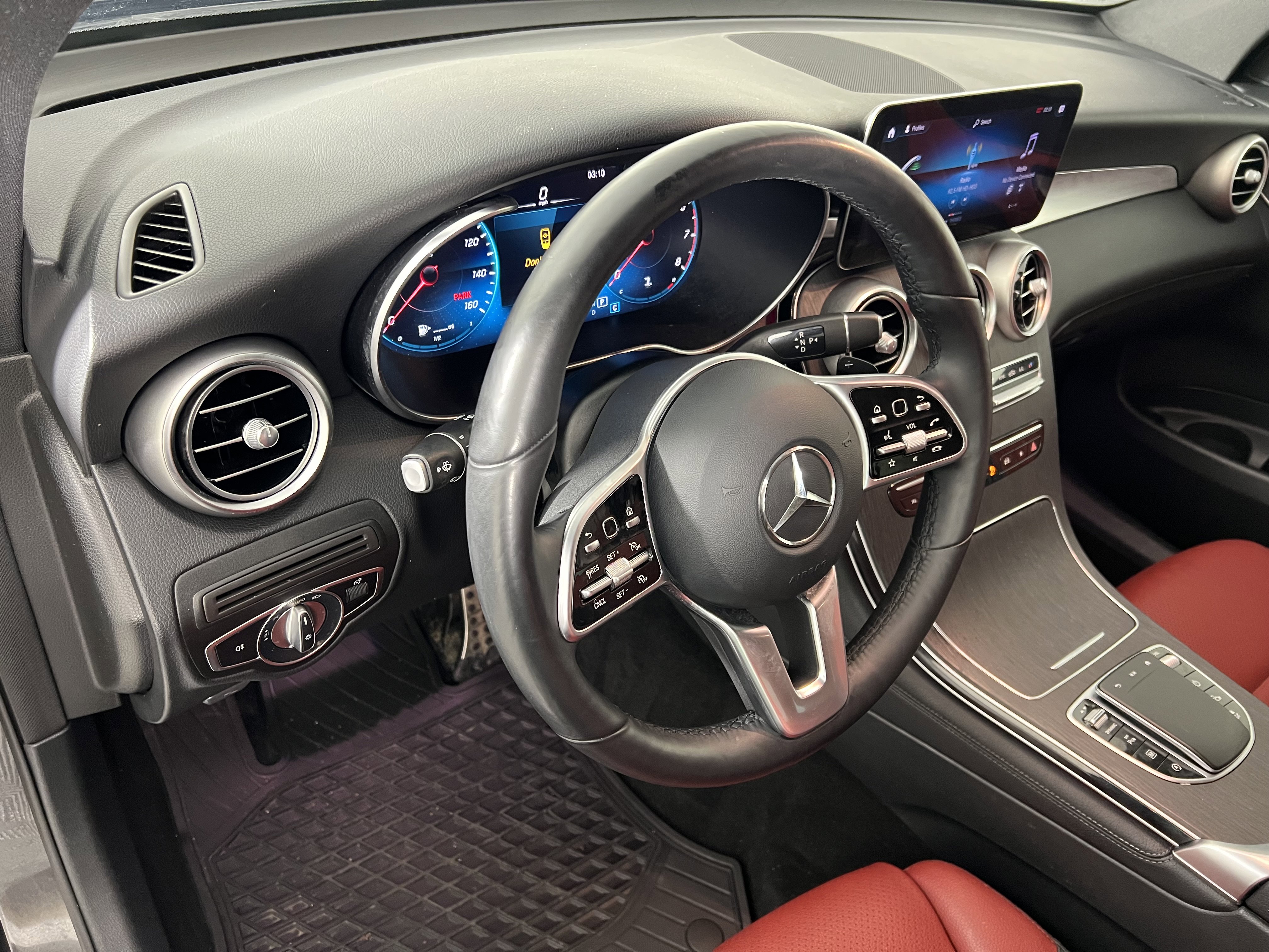 Used 2020 Mercedes-Benz GLC 300 4MATIC Coupe image 17