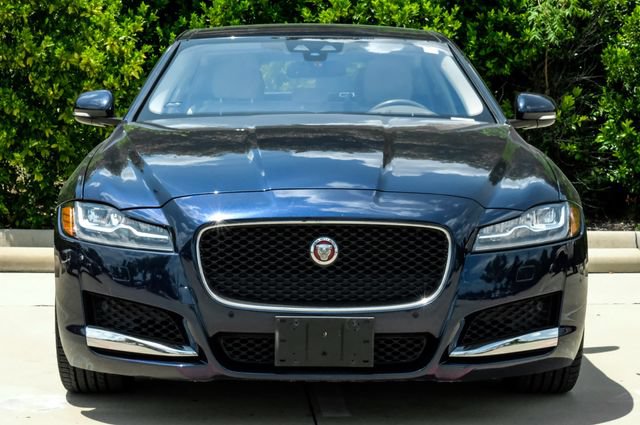 Used 2016 Jaguar XF Prestige RWD image 6