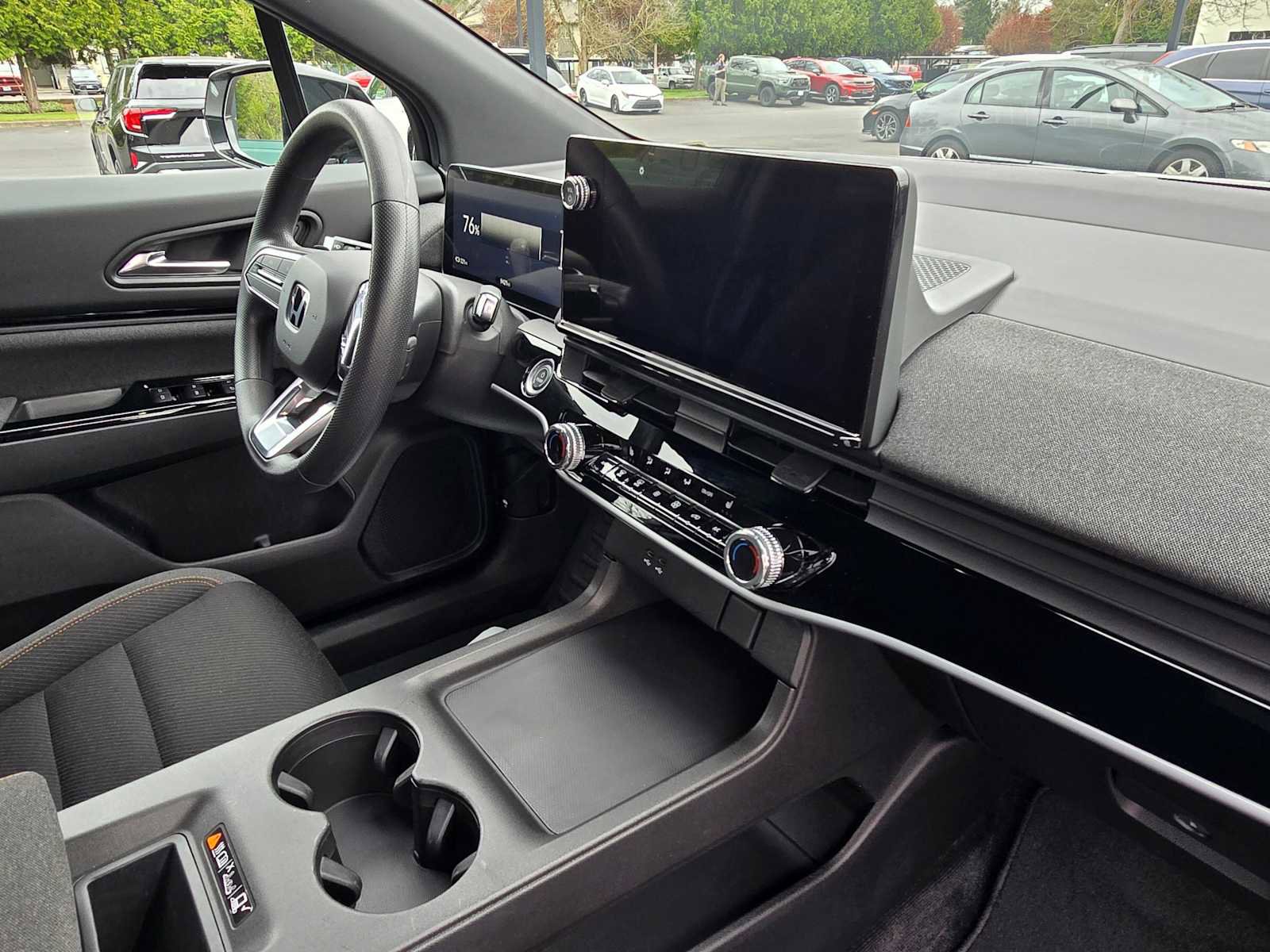 Used 2024 Honda Prologue EX image 11
