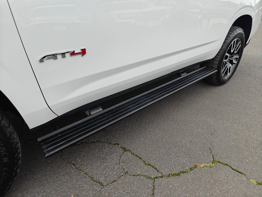 Used 2023 GMC Yukon AT4 w/ AT4 Premium Plus Package image 9