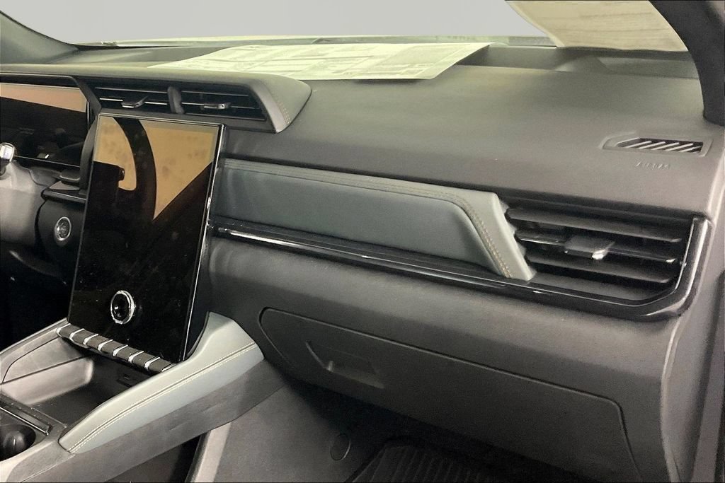 Used 2026 GMC Terrain AT4 w/ LPO, Floor Liner Package AWD/4WD image 23