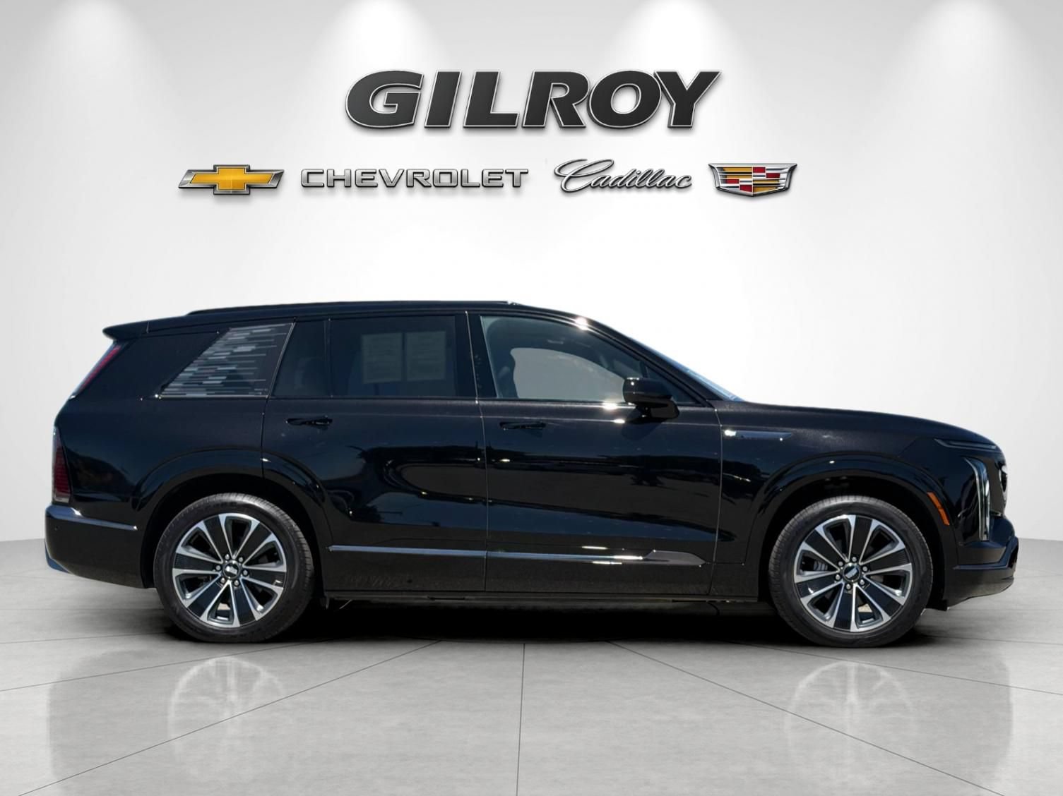 Used 2026 Cadillac Vistiq Sport AWD/4WD image 2
