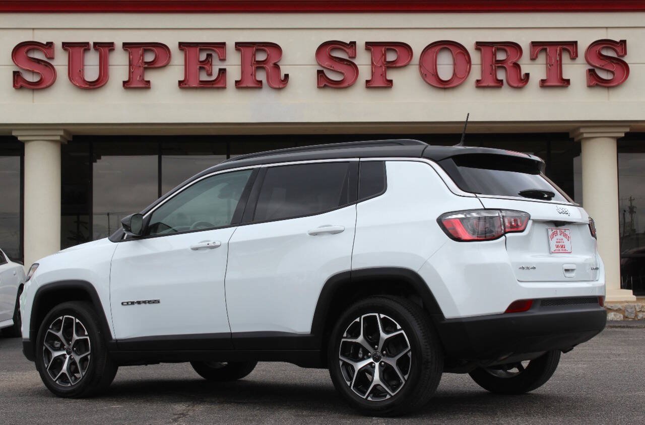 Used 2025 Jeep Compass Limited AWD/4WD image 5