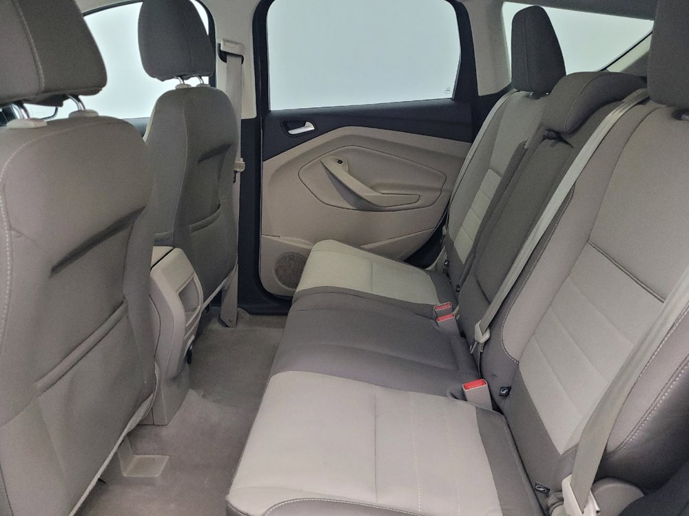 Used 2015 Ford Escape SE image 18