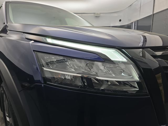 Used 2023 Nissan Pathfinder SL w/ SL Premium Package image 13