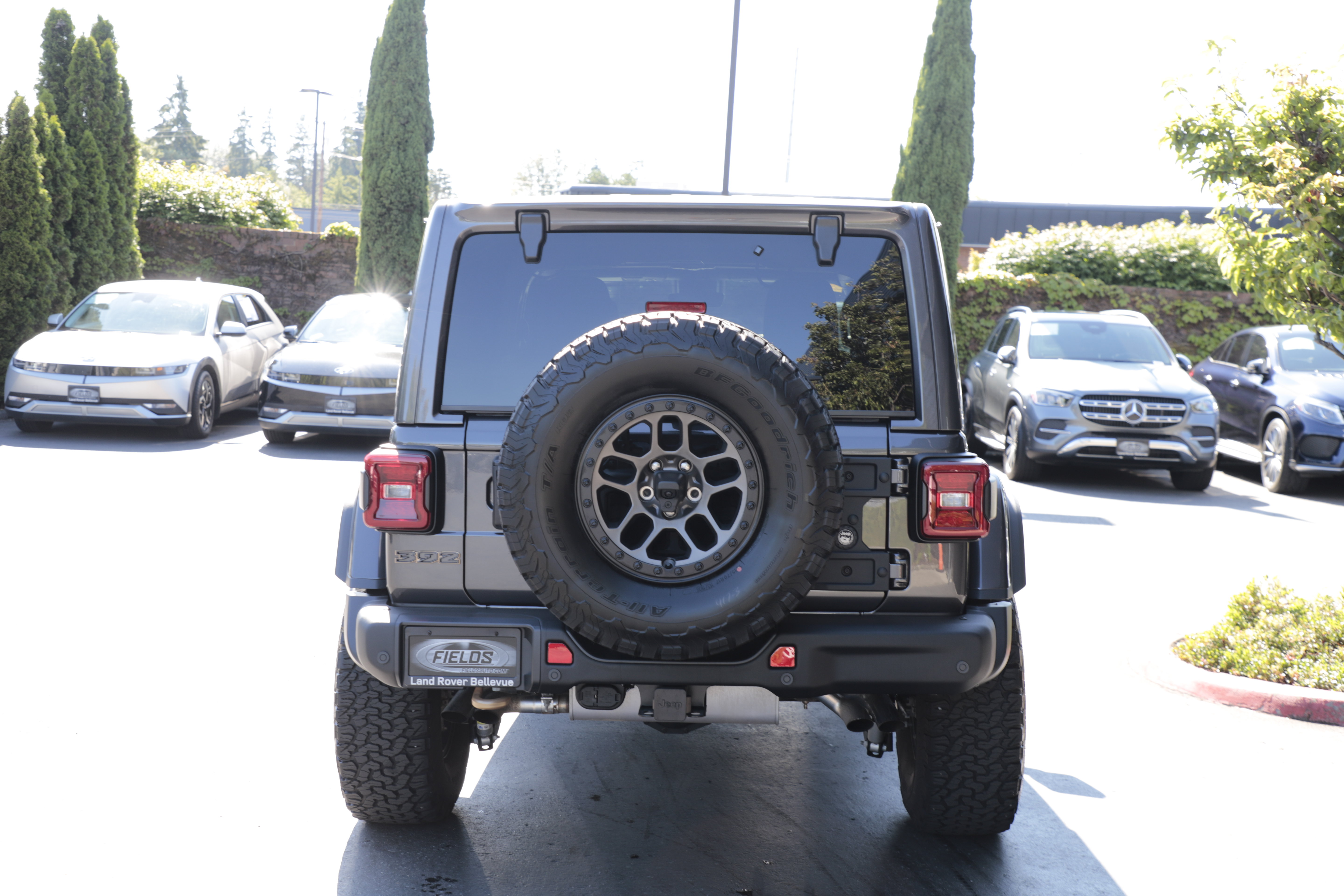 Used 2022 Jeep Wrangler Unlimited Rubicon w/ Xtreme Recon 35" Tire Package AWD/4WD image 9