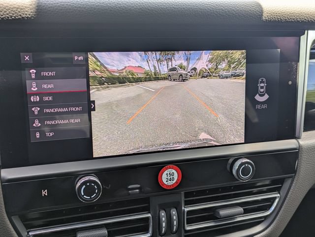 Used 2024 Porsche Macan AWD/4WD image 20