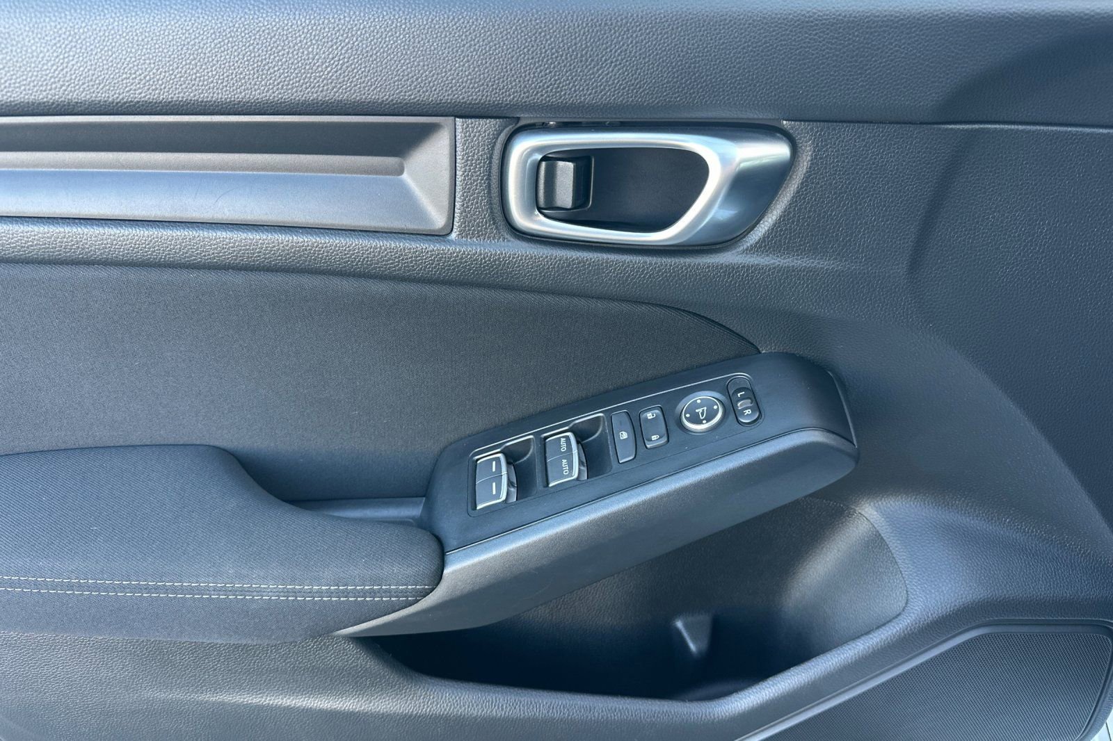 Used 2024 Honda Civic Sport image 10