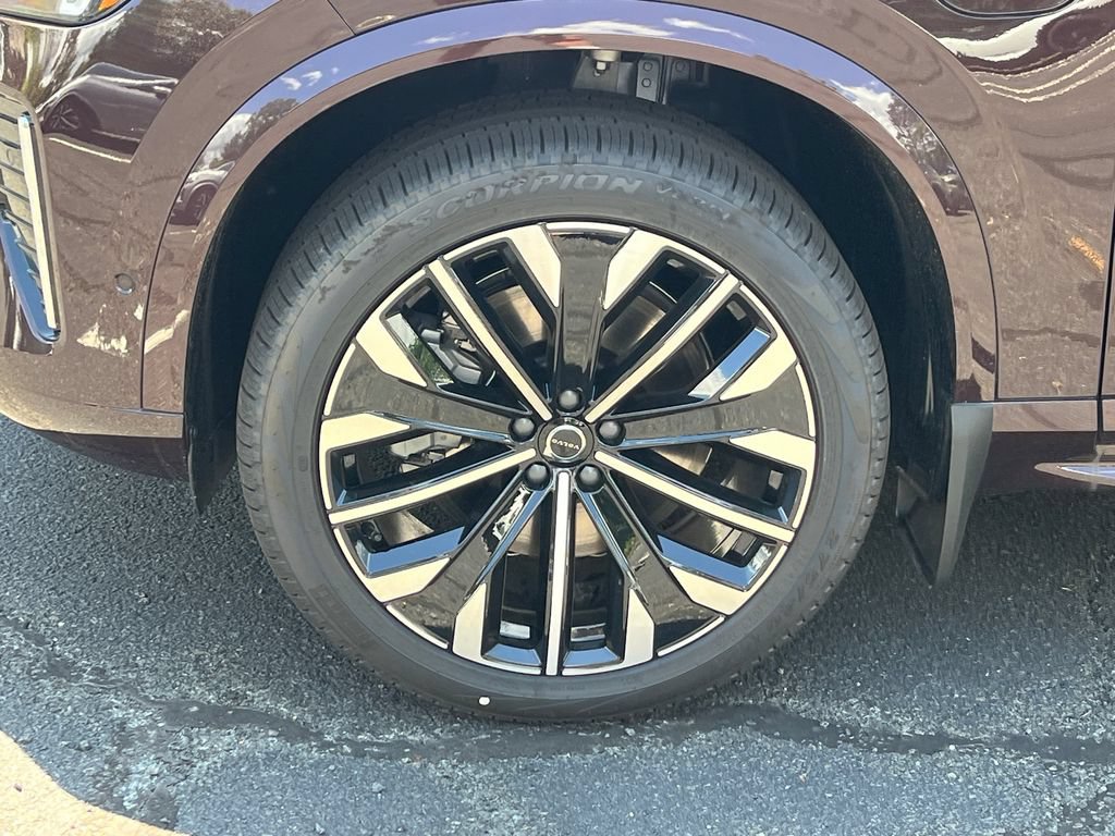New 2026 Volvo XC90 T8 Ultra w/ Protection Package AWD/4WD image 8