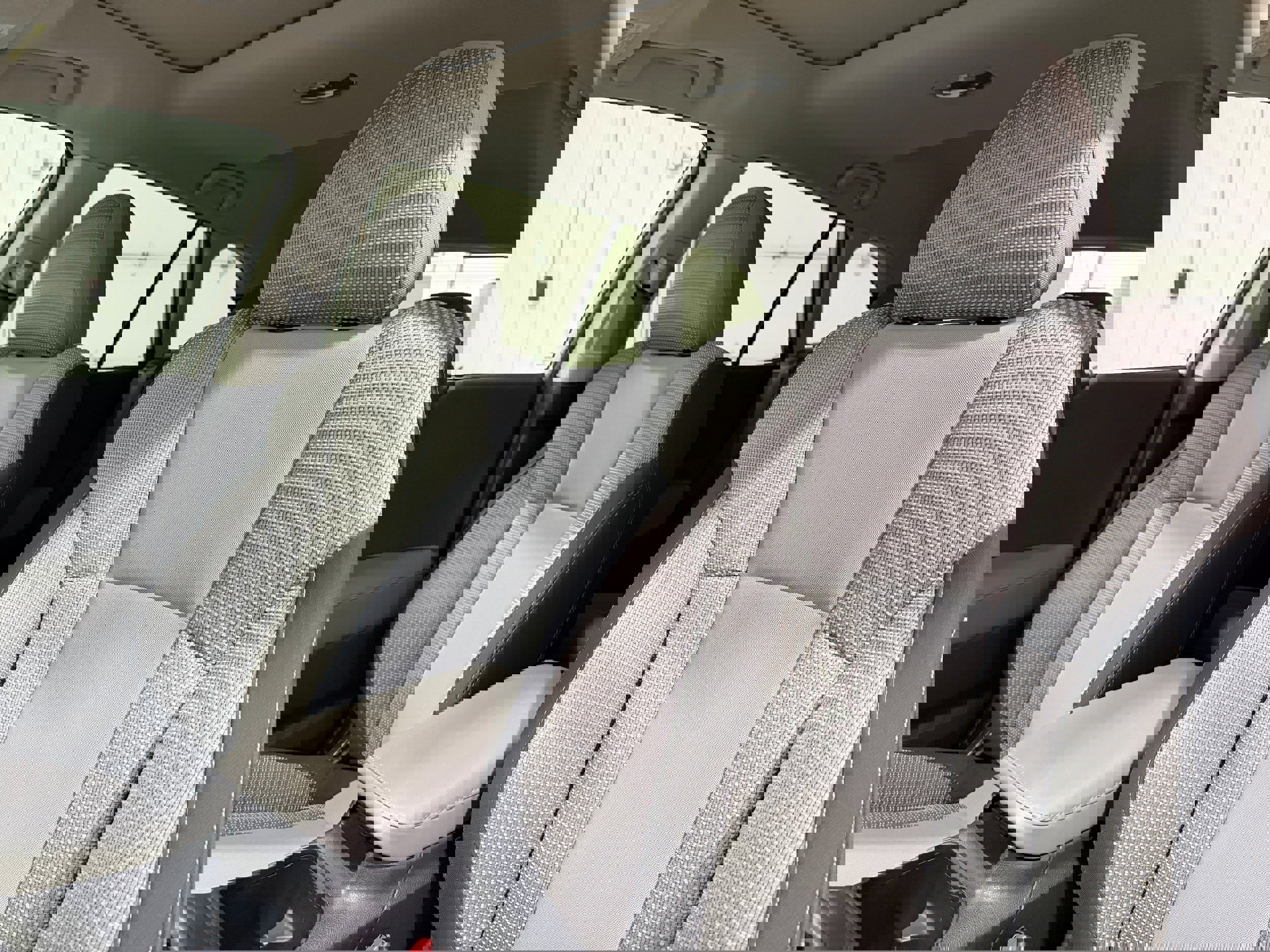 Used 2021 Subaru Outback Premium image 5