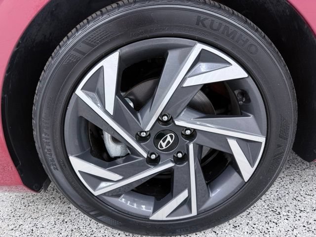 Used 2025 Hyundai Elantra Sport FWD image 10