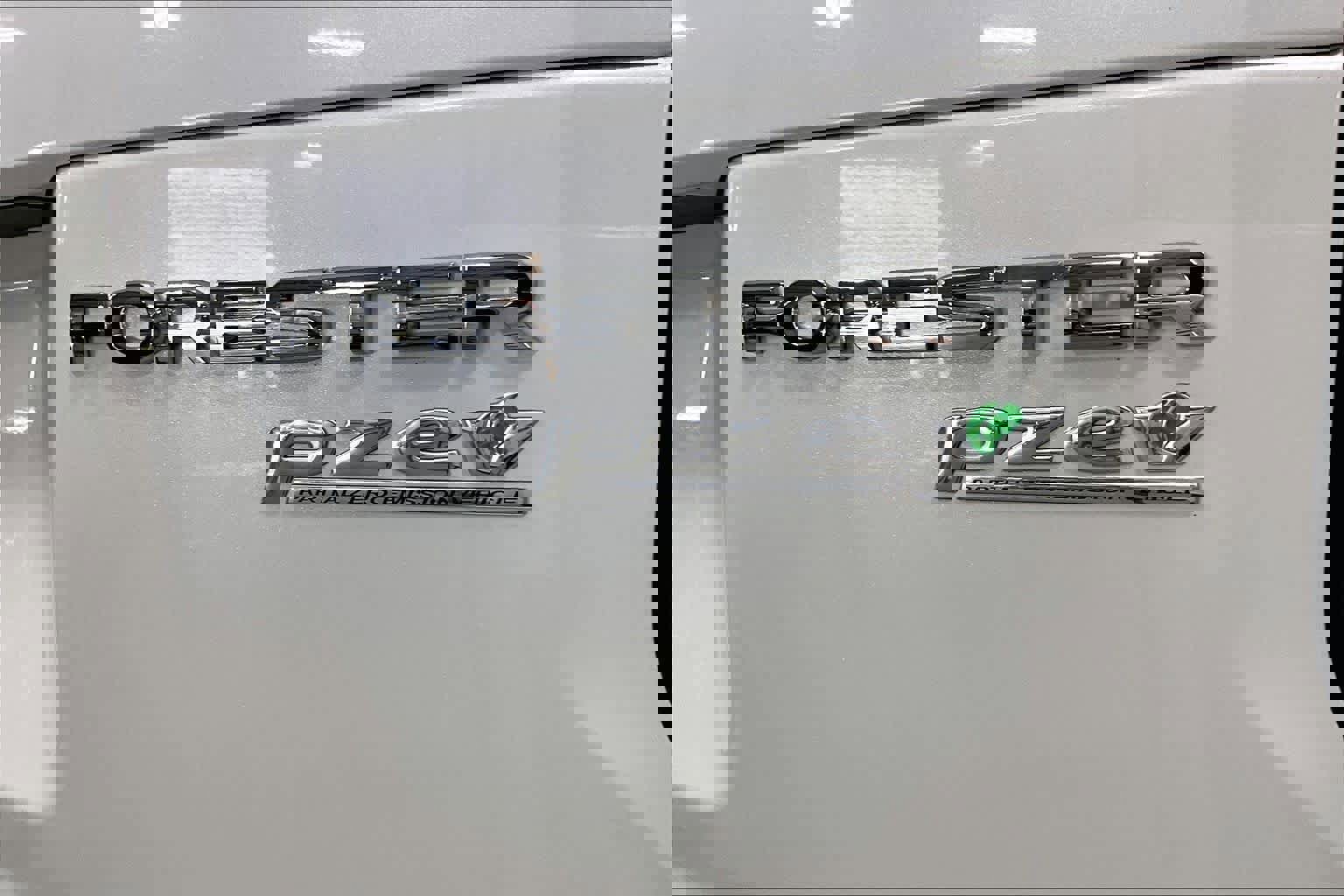 Used 2016 Subaru Forester 2.5i Limited image 9