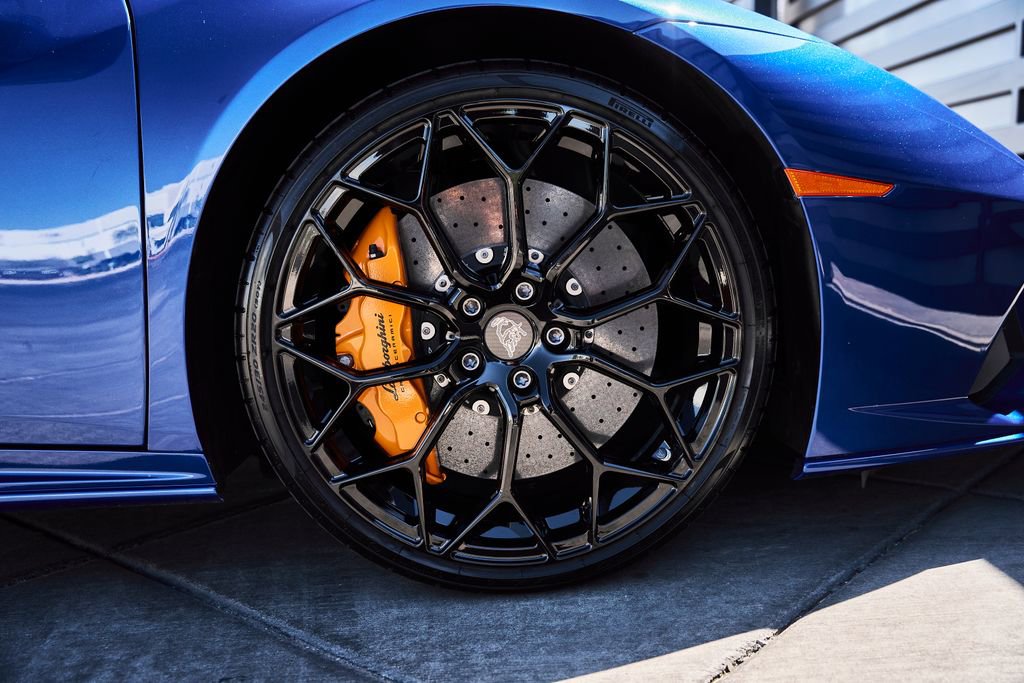 Used 2020 Lamborghini Huracan EVO AWD/4WD image 30