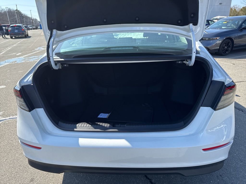 Used 2025 Honda Accord SE image 15