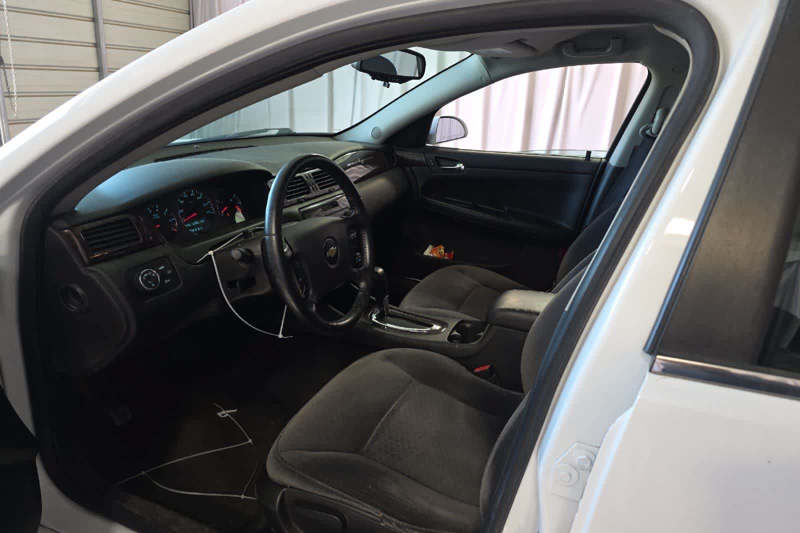 Used 2013 Chevrolet Impala LT FWD image 14