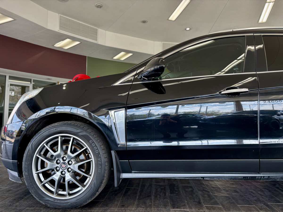 Used 2015 Cadillac SRX Premium w/ LPO, Protection Package FWD image 13