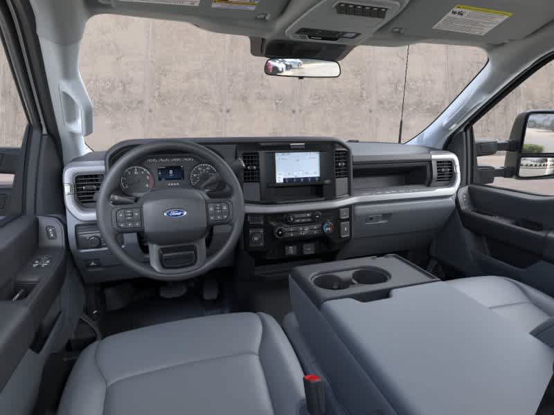 New 2026 Ford F550 4x4 Regular Cab Super Duty image 9