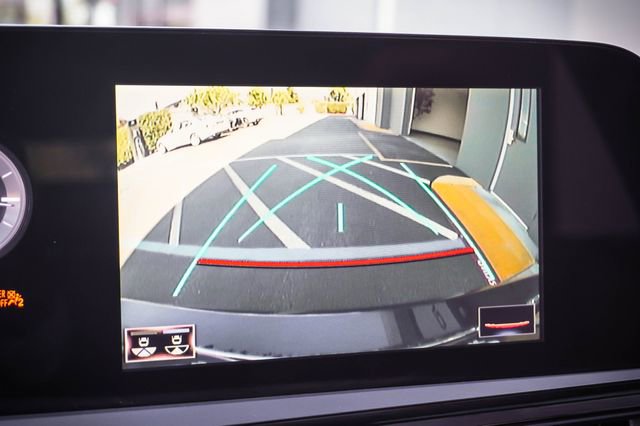 Used 2022 Lexus ES 350 w/ Premium Package image 15