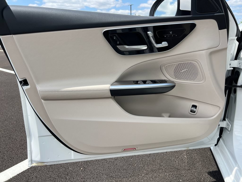 New 2026 Mercedes-Benz C 300 4MATIC Sedan image 10