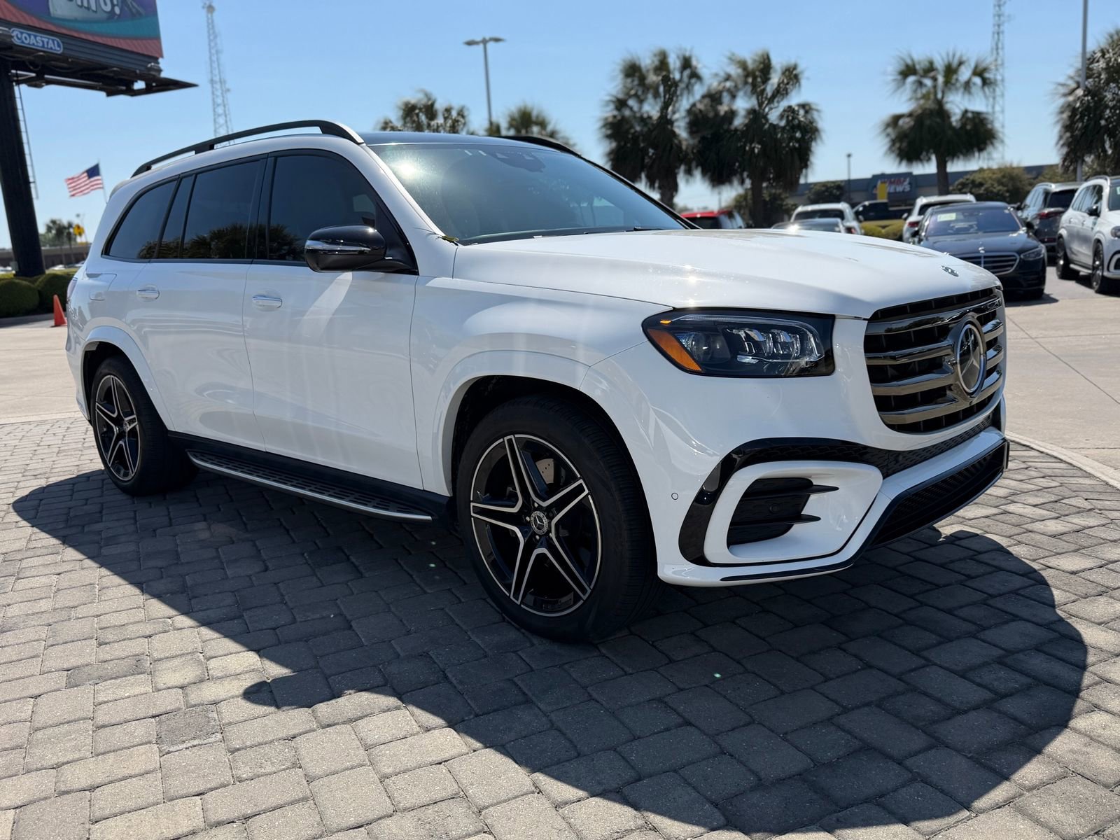 Used 2024 Mercedes-Benz GLS 450 4MATIC image 7