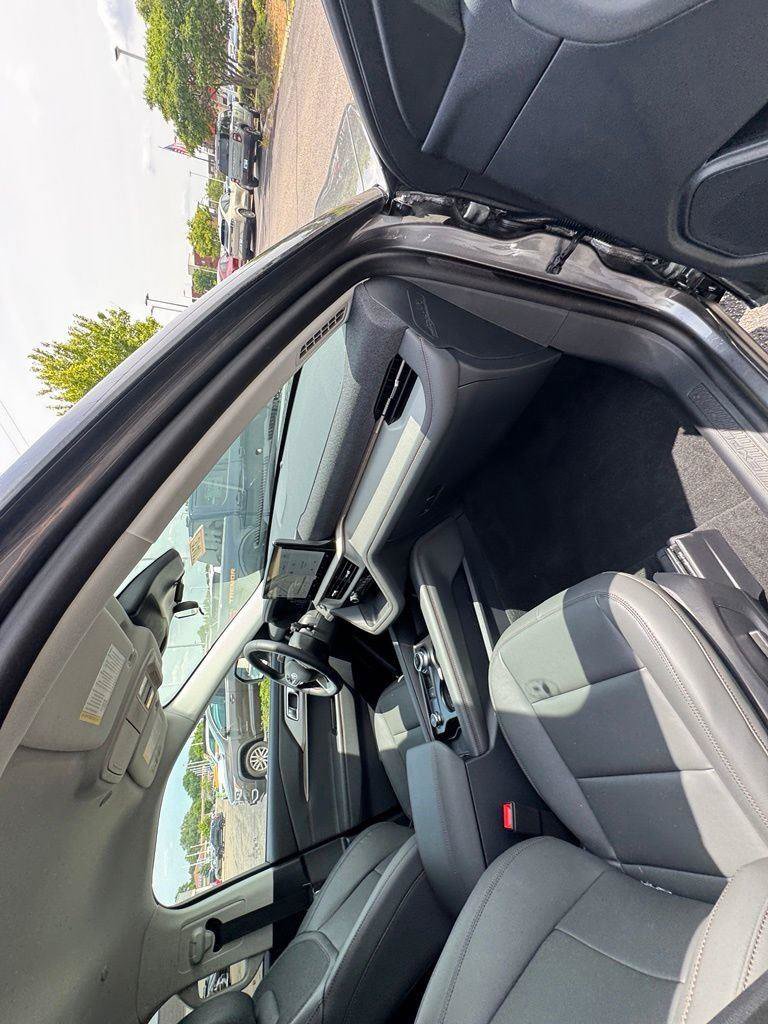 New 2026 Ford Explorer Active w/ Active Comfort Package AWD/4WD image 19