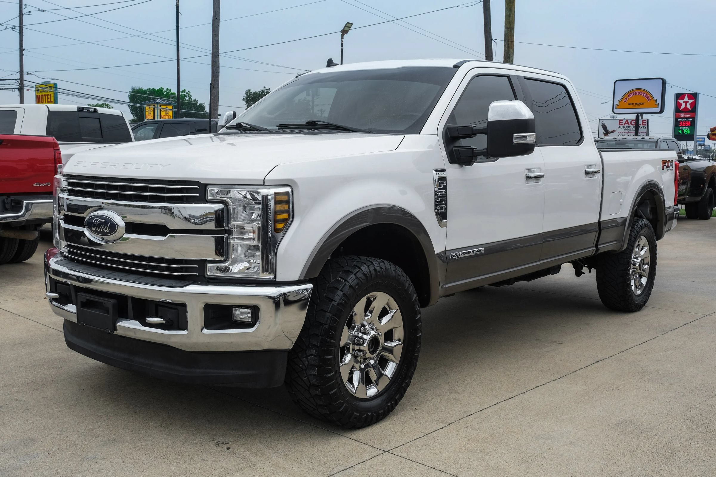 Used 2019 Ford F250 Lariat w/ Chrome Package AWD/4WD image 8