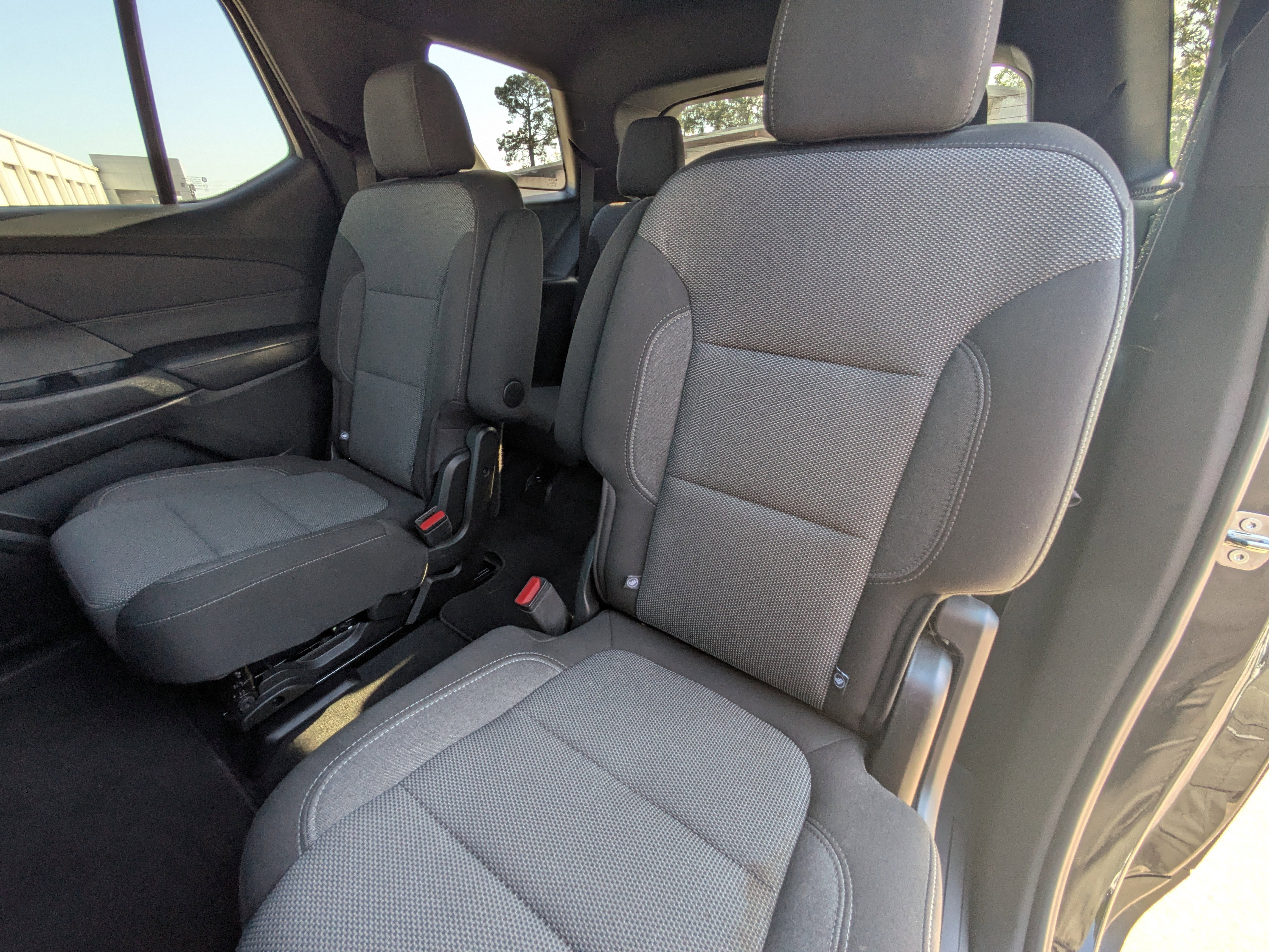 Used 2023 Chevrolet Traverse LT FWD image 10