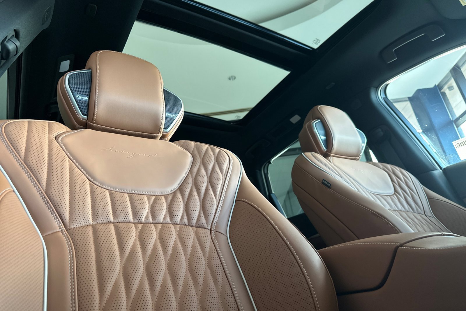 New 2026 INFINITI QX60 Autograph w/ Dark Cargo Package image 19