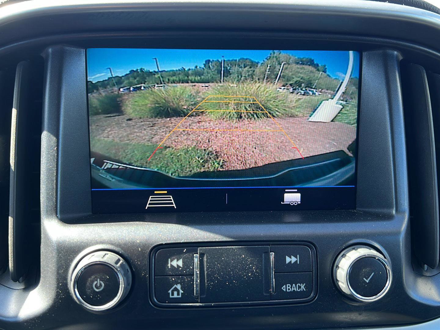 Used 2022 Chevrolet Colorado LT w/ LT Convenience Package image 19