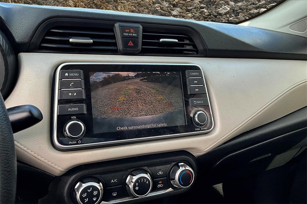 Used 2021 Nissan Versa SV image 19