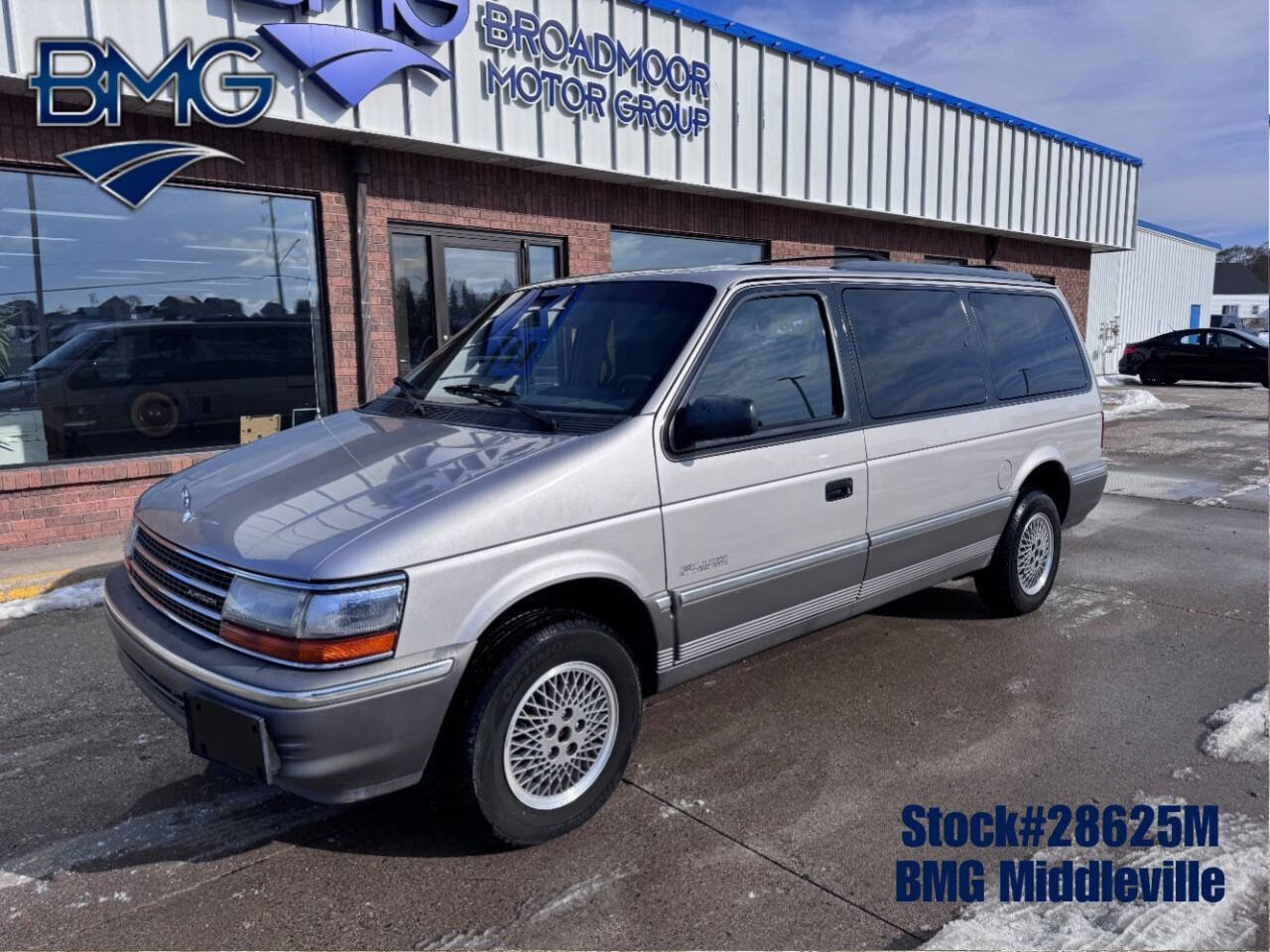 Used 1992 Plymouth Grand Voyager LE image 1