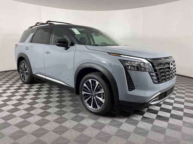New 2026 Nissan Pathfinder Platinum image 2