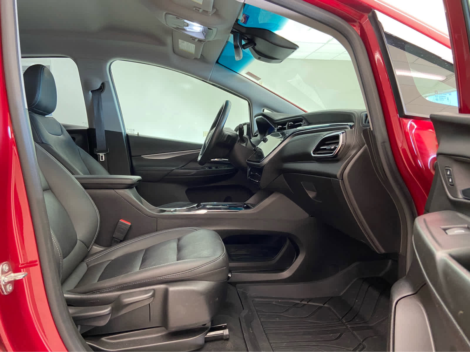 Used 2023 Chevrolet Bolt LT w/ Infotainment Package image 14