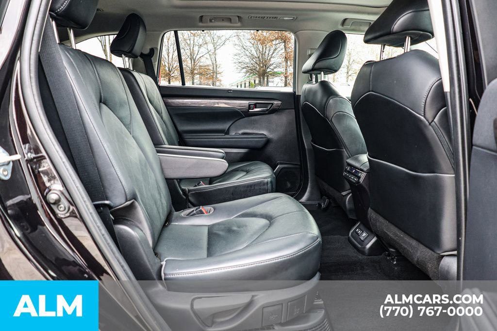 Used 2021 Toyota Highlander Platinum image 23