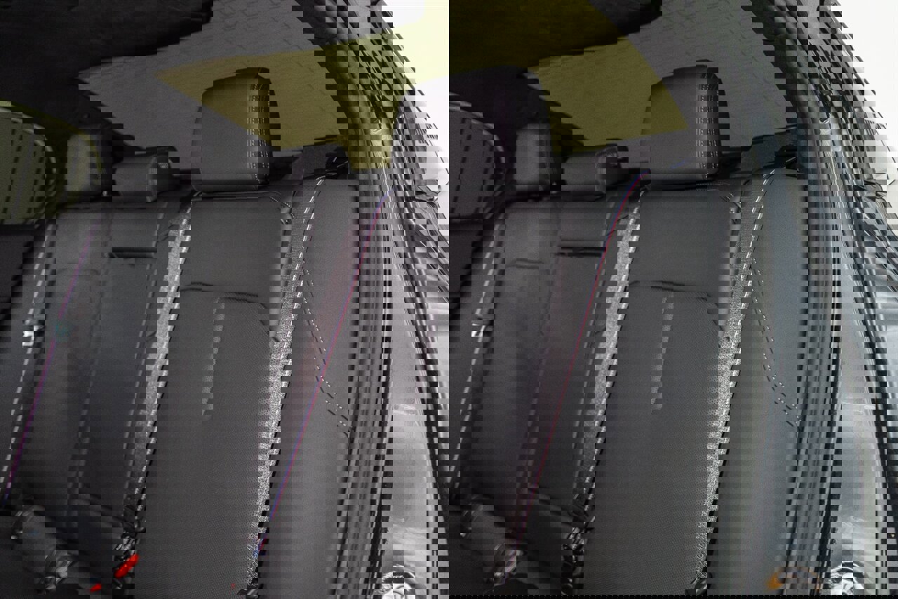 Used 2025 BMW M5 w/ Carbon Package image 21