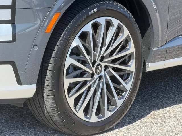 Used 2026 Hyundai Palisade Calligraphy FWD image 9
