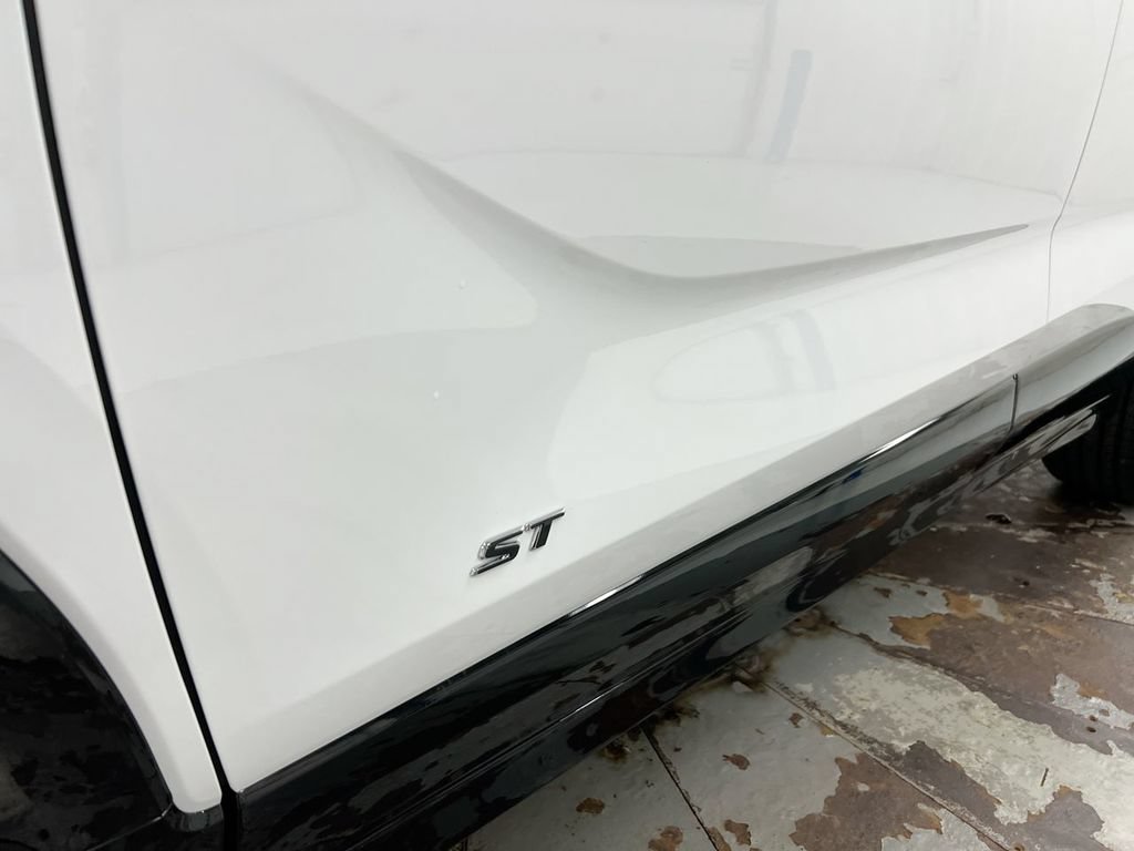 New 2026 Buick Encore GX Sport Touring w/ Comfort Package FWD image 25