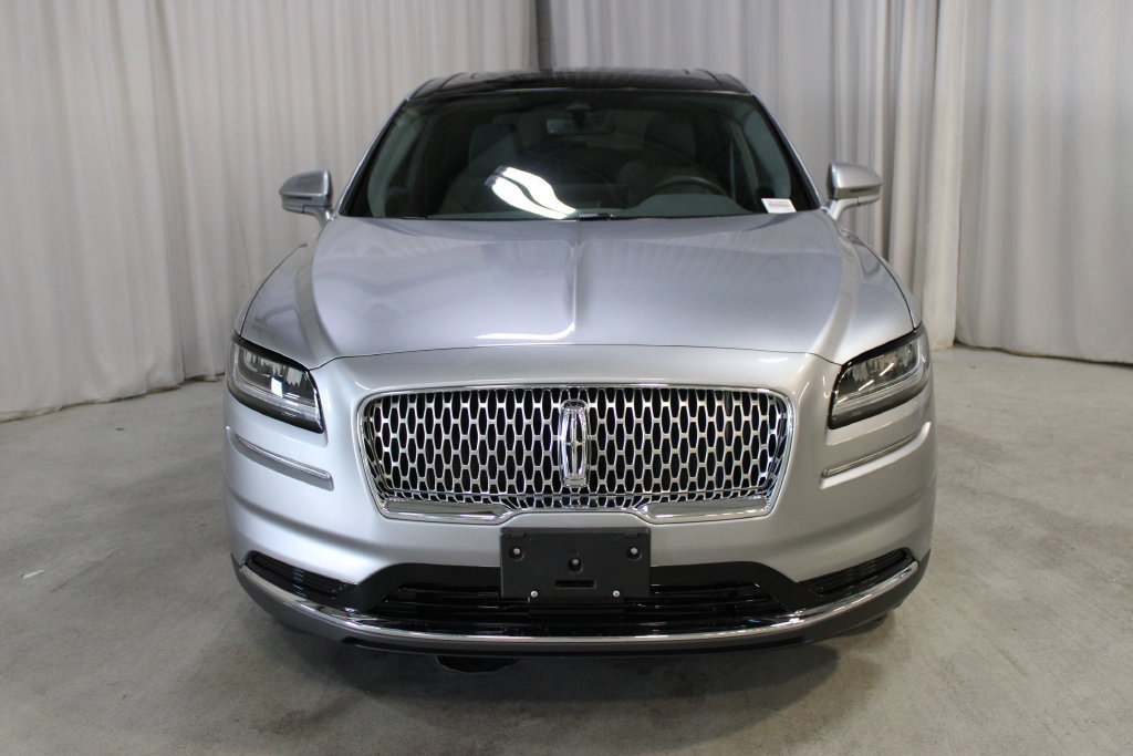 Used 2022 Lincoln Nautilus Reserve AWD/4WD image 30