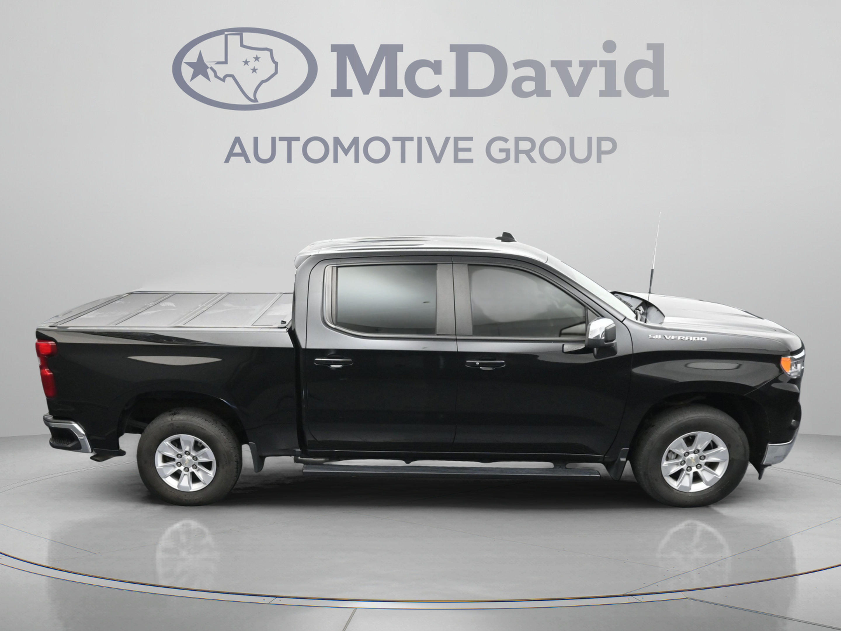 Used 2023 Chevrolet Silverado 1500 LT RWD image 39