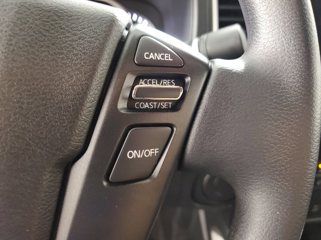 Used 2022 Nissan Frontier SV image 23