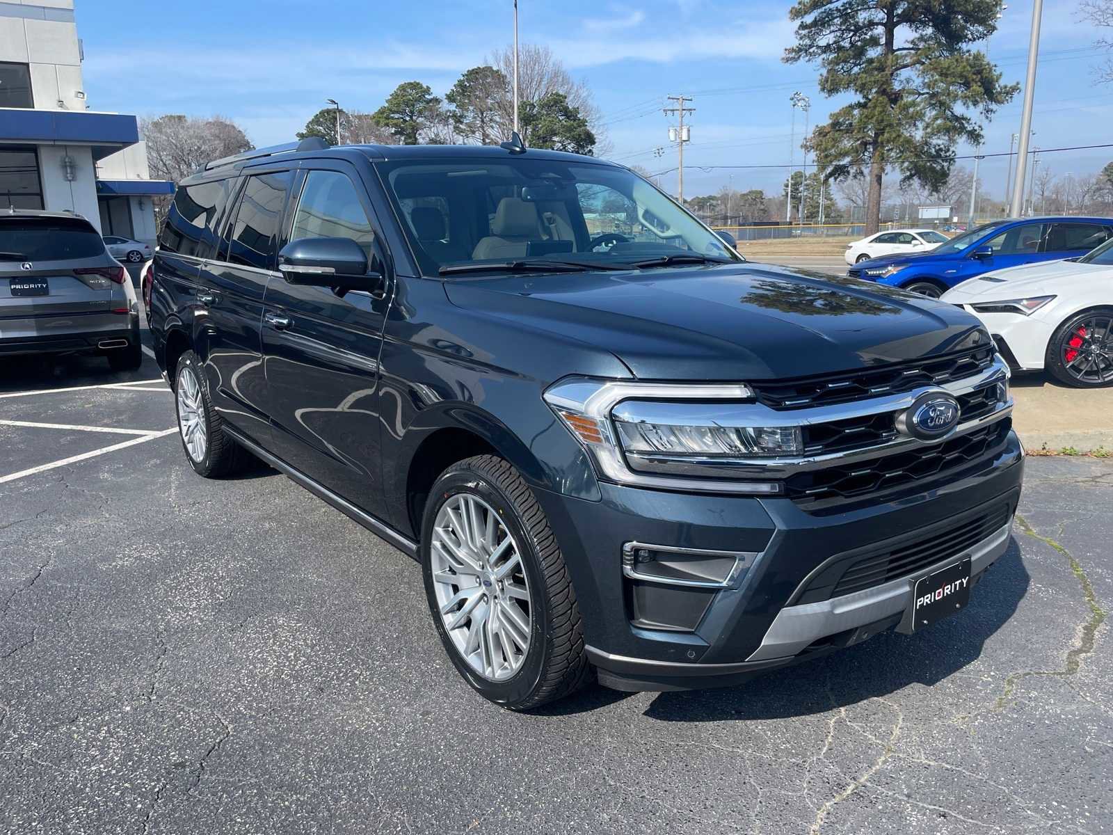 Used 2023 Ford Expedition Max Limited image 7