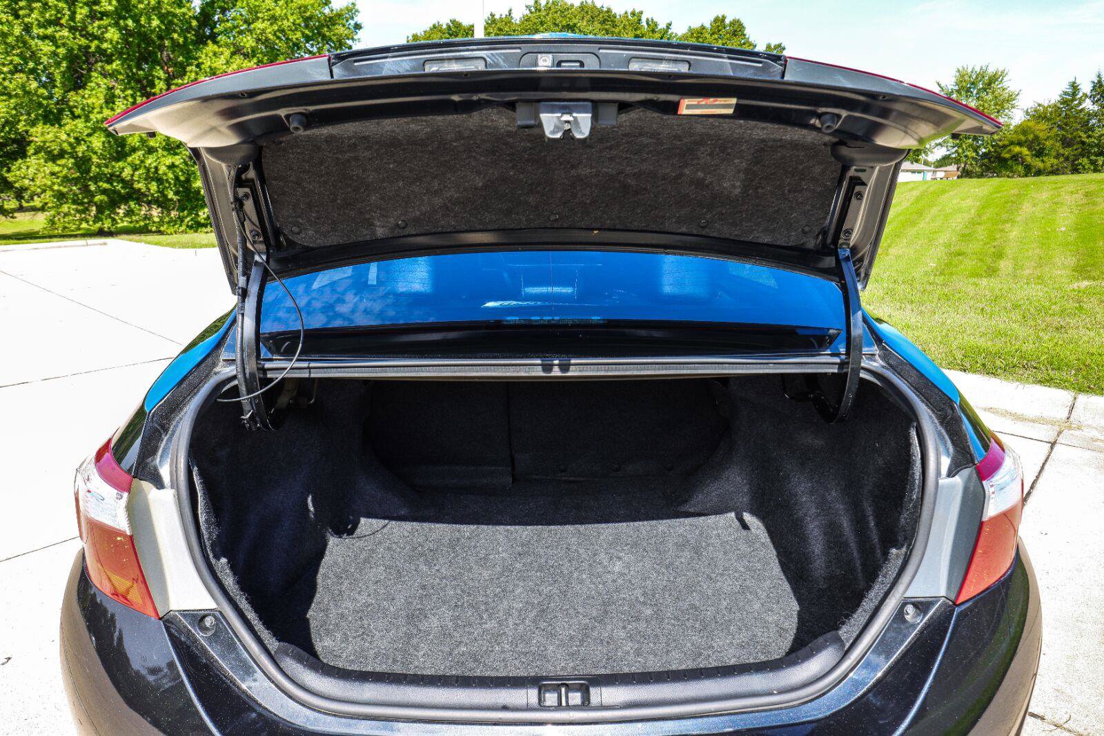 Used 2015 Toyota Corolla S Premium FWD image 20