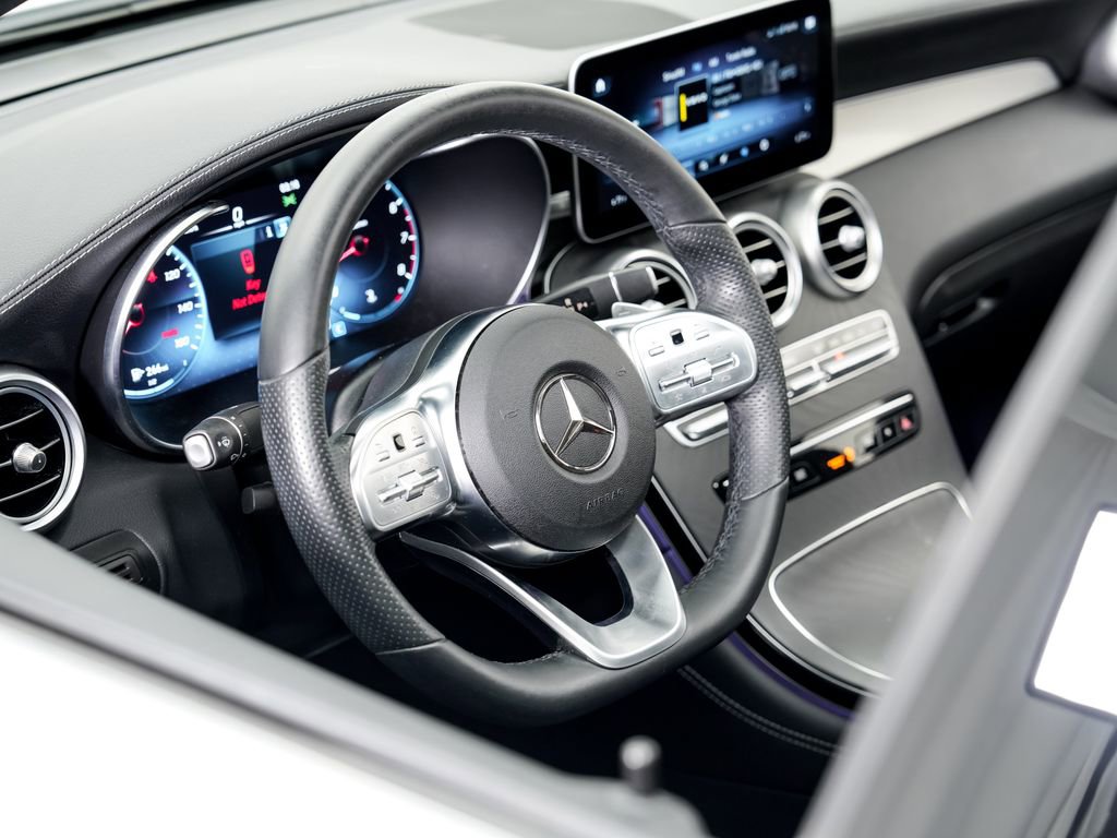Used 2020 Mercedes-Benz GLC 300 4MATIC Coupe image 9